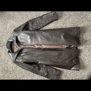 Danier Leather Coat with Zip-In Thinsulate Liner. Size 6-8. Excellent Condition